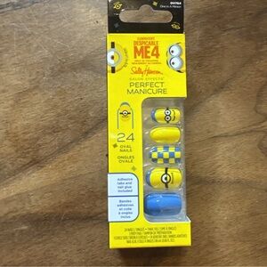 Sally Hansen x Minions Despicable Me4 press on Nail 24 ct Set Oval